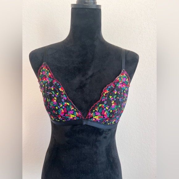 Savage X Fenty Other - Savage X Fenty Steamy Floral Lace bralette Size Medium